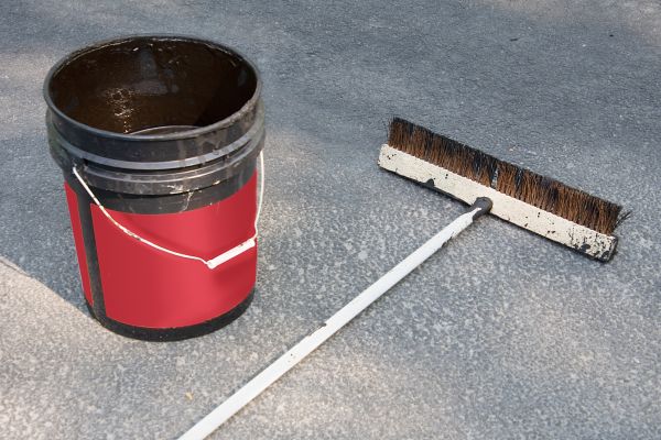 Tar Driveway Sealing in Sacramento